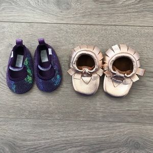 Bundle of baby shoes (moccs and ballerinas)